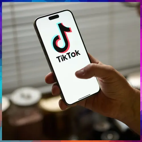 EU clamps down on TikTok, Instagramâ€™s â€˜addictive designâ€™ targeting kids on social media