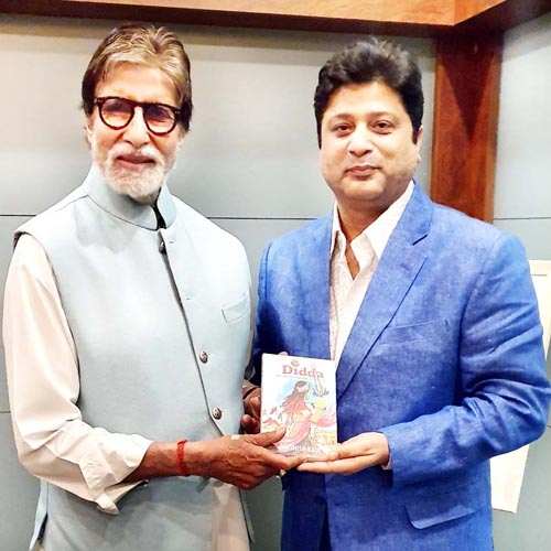 Amitabh Bachchan unveils Ashish Kaulâ€™s book â€œDidda â€“ The Warrior Queen of Kashmirâ€