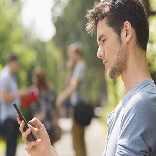 Staying Connected This Holiday Season